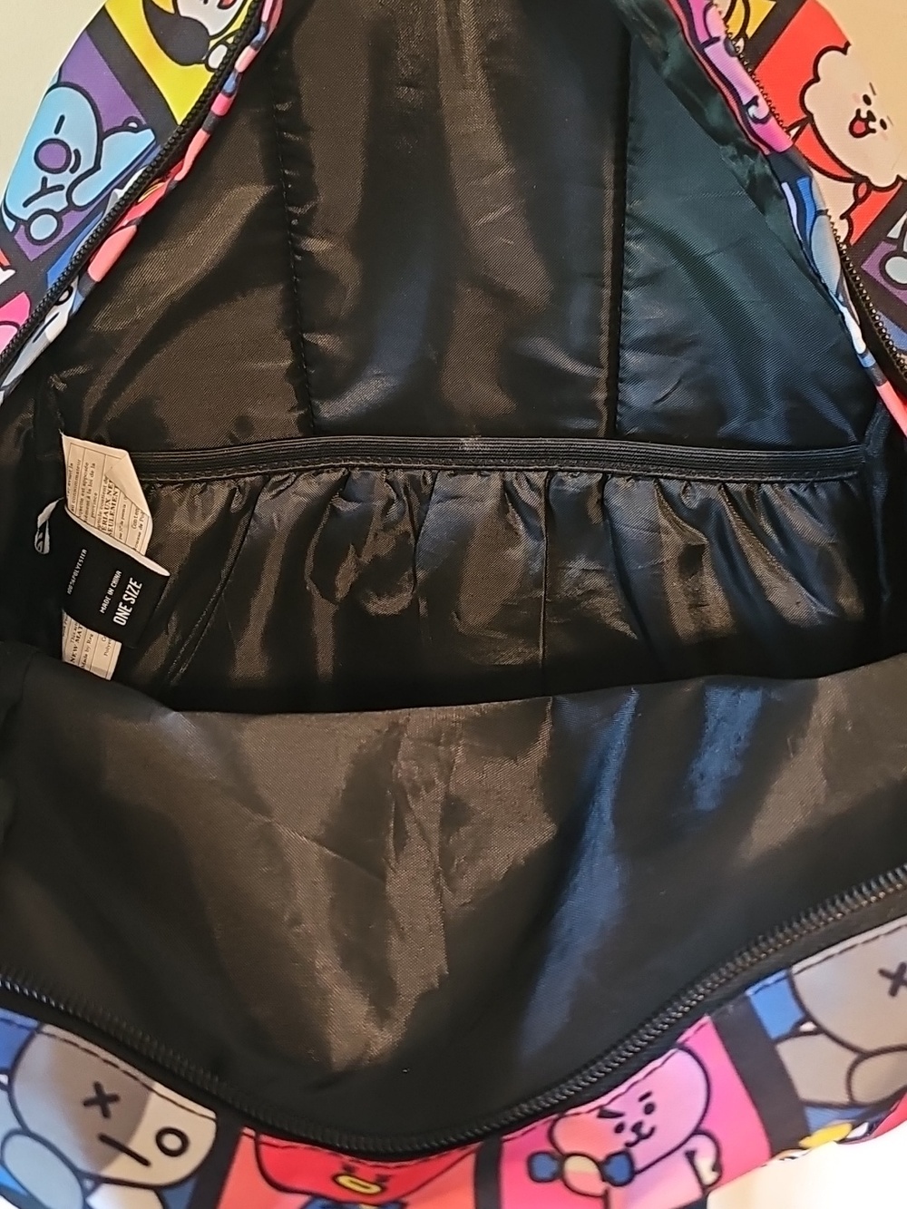 Bt21 Characters Backpack - Picture 2 of 3